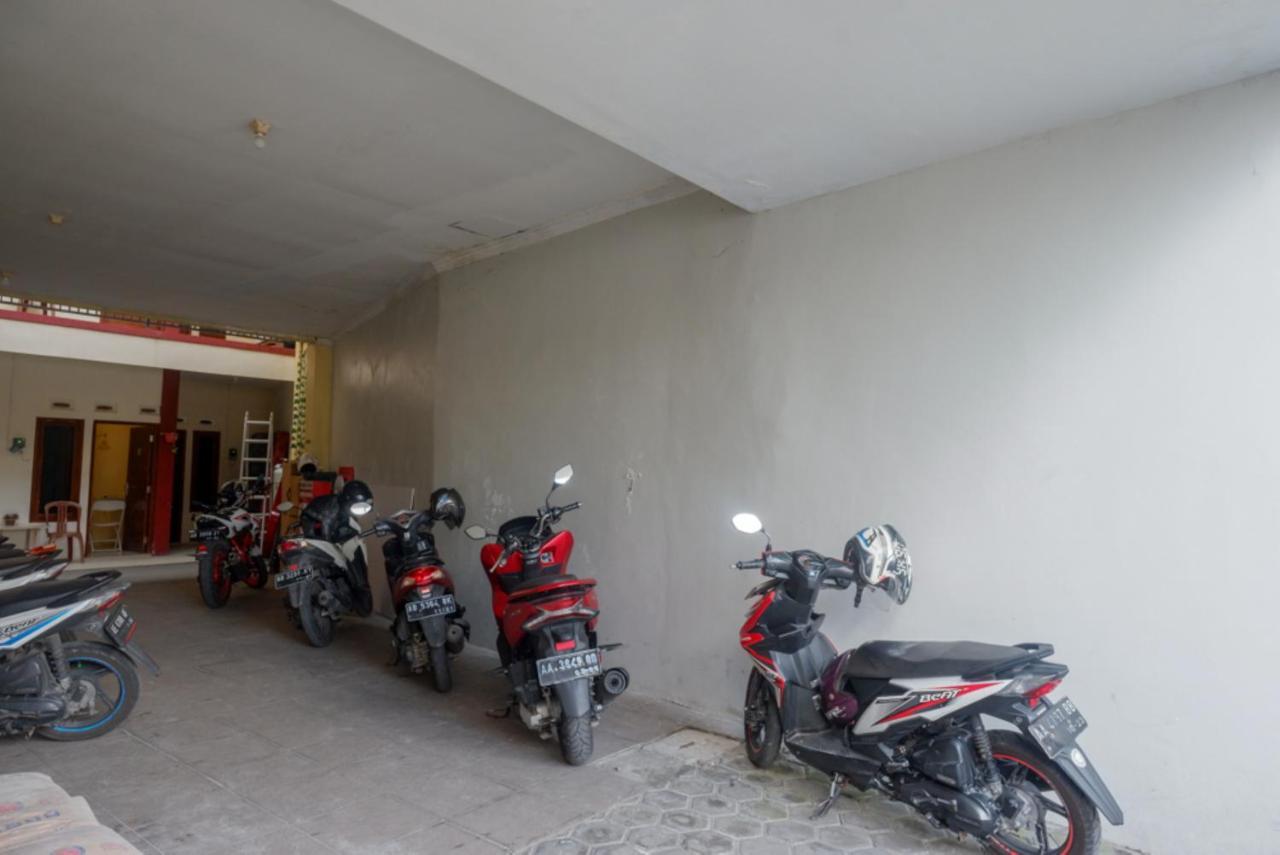 Reddoorz At Mahameru Residence Yogyakarta Kejayan Exteriör bild
