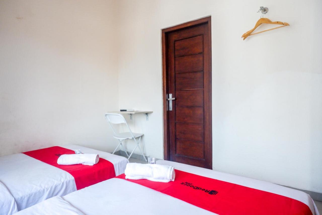 Reddoorz At Mahameru Residence Yogyakarta Kejayan Exteriör bild