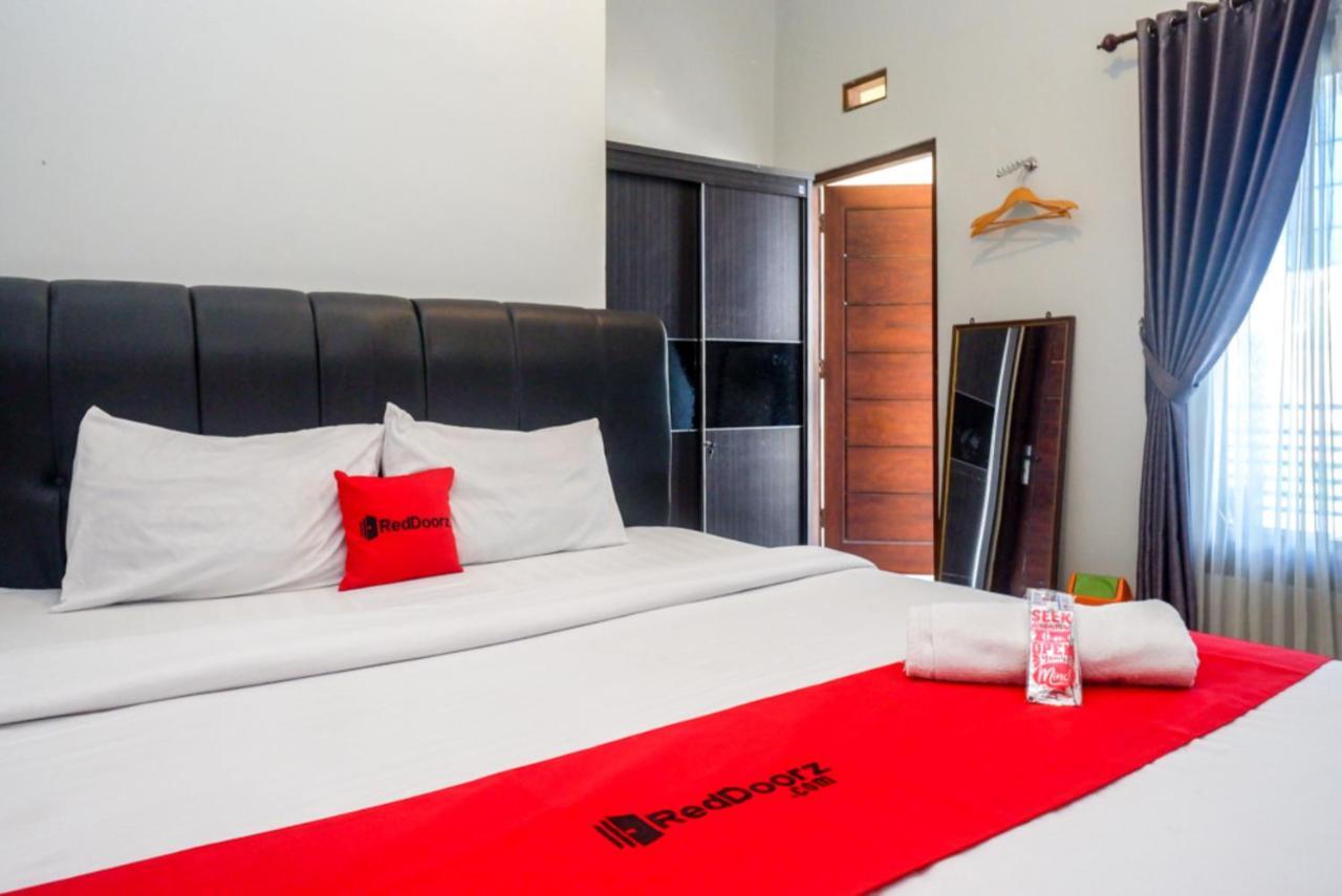 Reddoorz At Mahameru Residence Yogyakarta Kejayan Exteriör bild