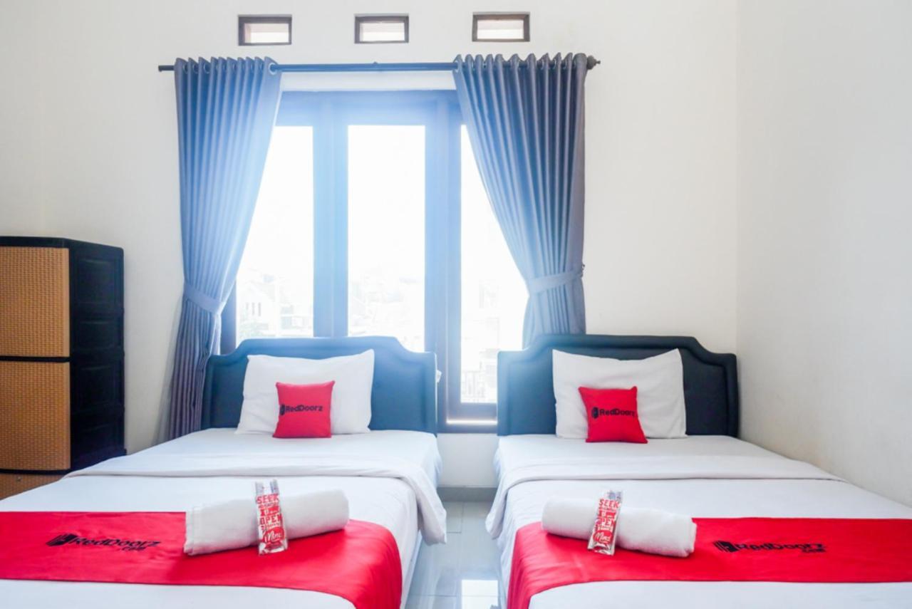 Reddoorz At Mahameru Residence Yogyakarta Kejayan Exteriör bild